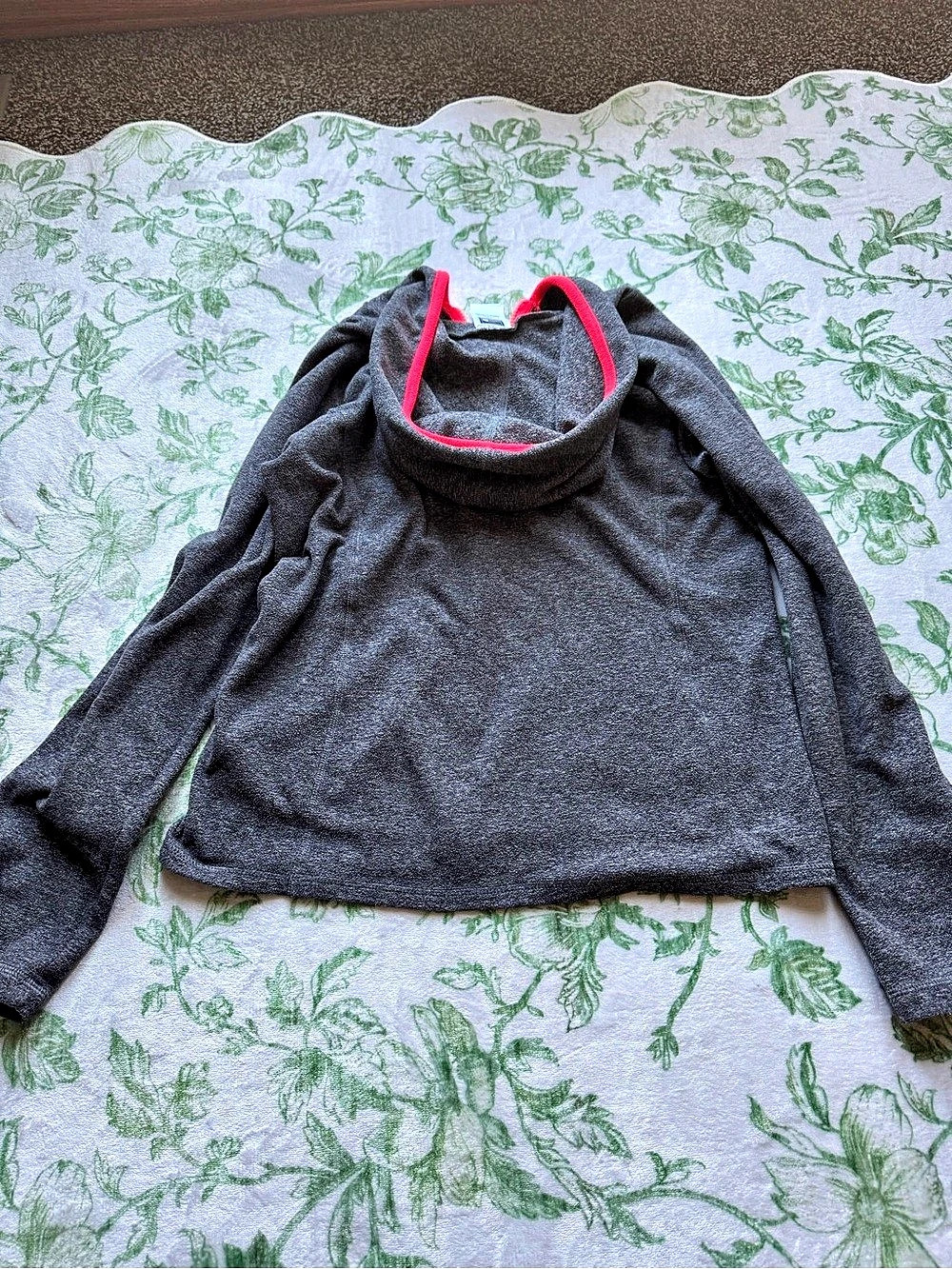 The North Face Girls Osito Full-Zip Hoodie Gray & Red Girls Large